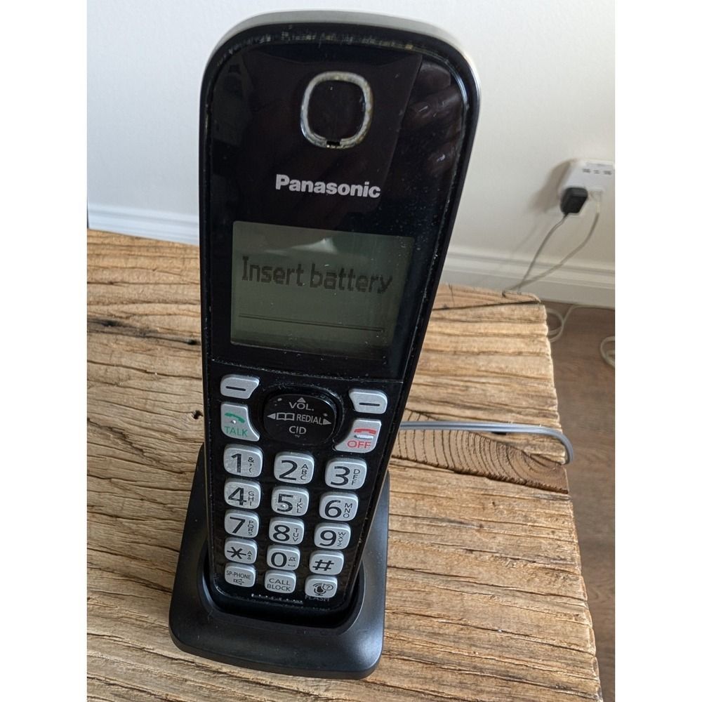 Panasonic KX-TGDA52 Black Cordless Handset w/ Charging Station Tested & Working - Picture 12 of 13